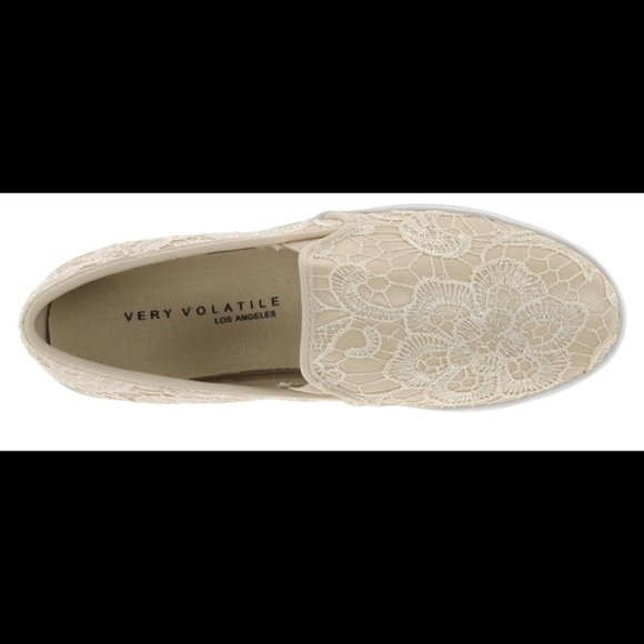 Volatile Women's Melanie Fashion Sneaker Size 8 - Picture 3 of 4